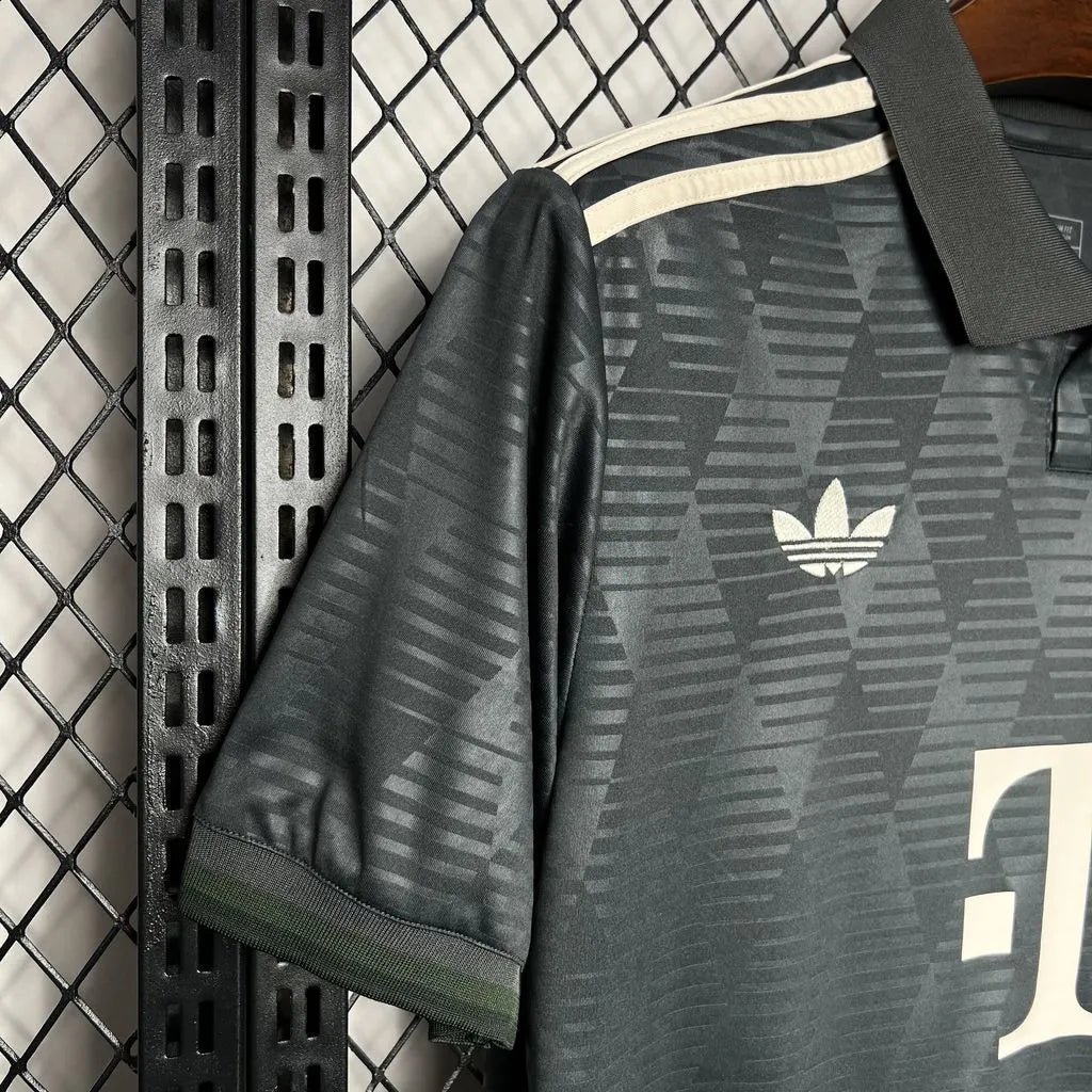 Bayern Munich 2025 Oktoberfest Special Jersey
